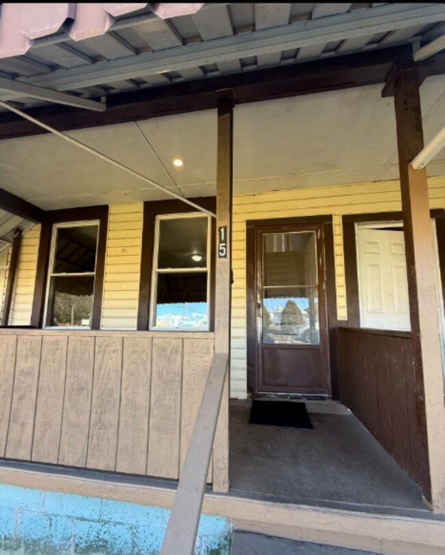 Building Photo - Charleroi, PA-2 Bedroom, 1 Bath