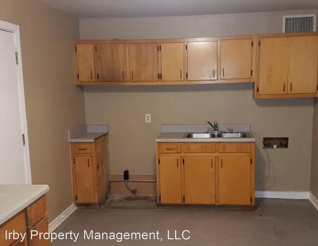Foto del edificio - 3 br, 1 bath House - 1201 Middle Ring Road