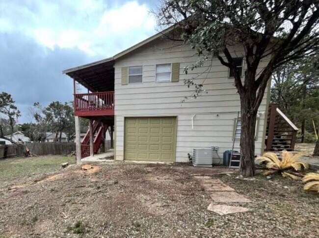 Building Photo - 321 Club House Loop