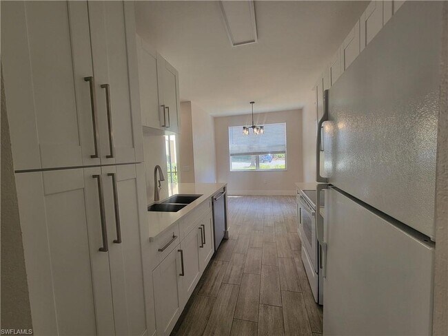 Building Photo - 7950 Preserve Cir