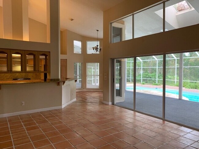 Foto del edificio - 4 bed 3 bath home with pool for rent