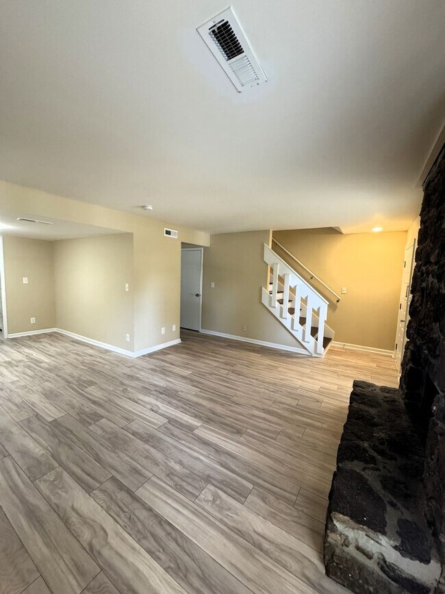 Foto del edificio - 9006 Mahogany Row SE