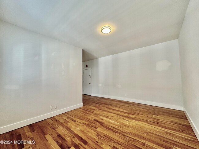 Foto del edificio - 108 4th Ave