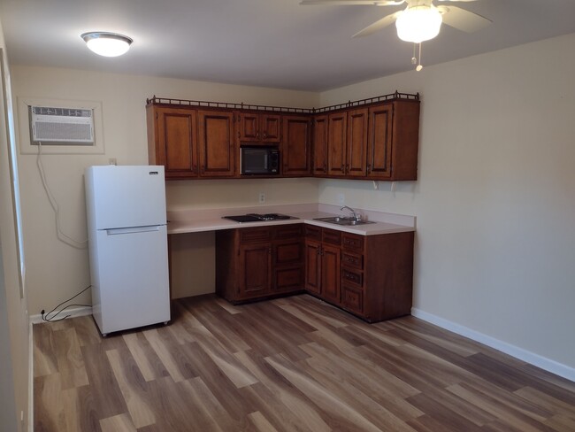 Building Photo - 1166 Peachtree Street, Unit 5