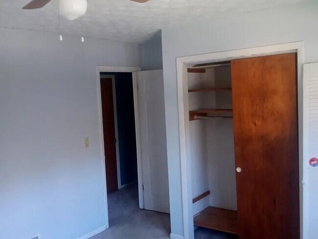 Building Photo - 725 San Miguel Dr