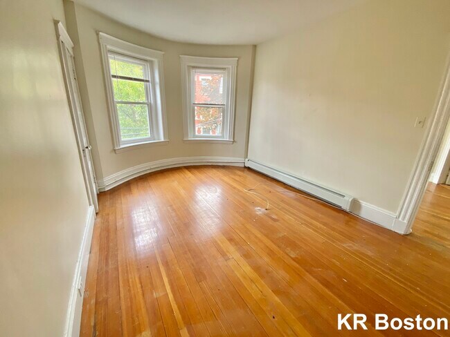 Building Photo - 23 Garrison Rd