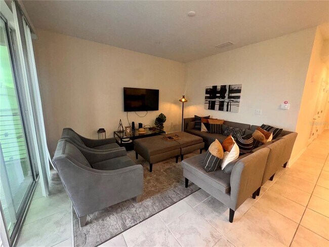 Foto del edificio - 3150 Paradox Cir