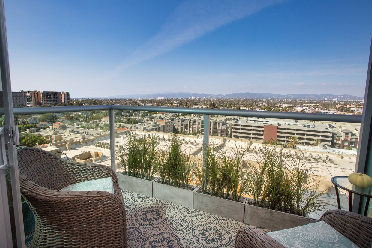 130 Apartments Available for Rent in Marina Del Rey, CA