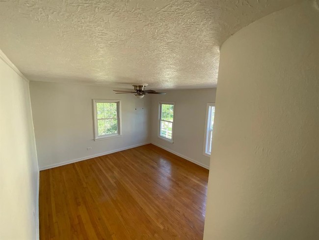 Foto del edificio - 4388 Harvest Ln