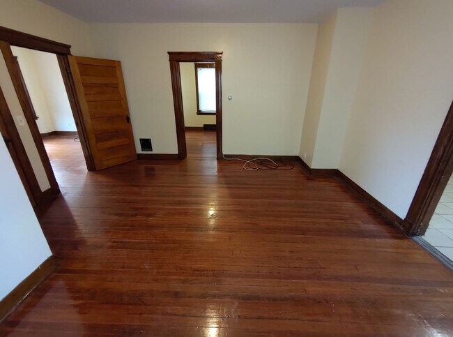 Foto del edificio - 406 Shelton Ave