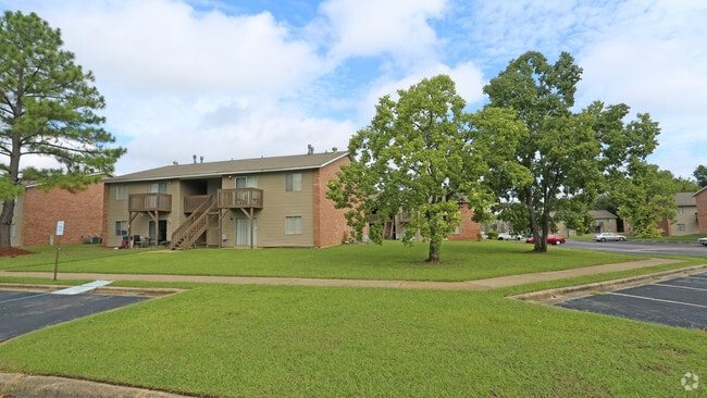 Building Photo - Stonebridge Apartments