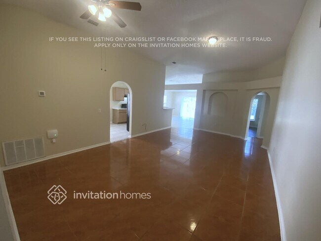 Foto del edificio - 3121 Turret Dr