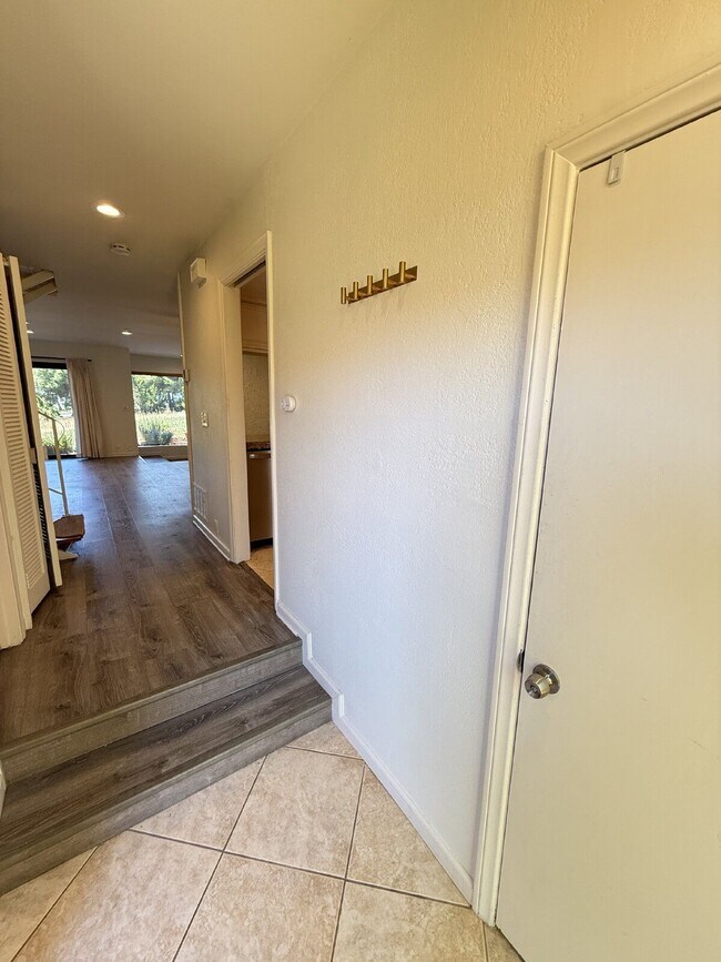 Building Photo - 1911 Estrella De Mar Ct