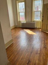 Building Photo - 233 Union St