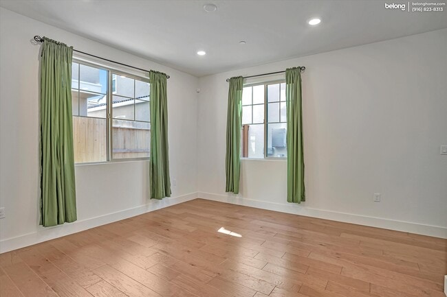 Building Photo - 10466 Oboe Way