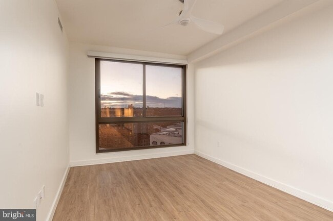 Foto del edificio - 1630 Columbia Rd NW