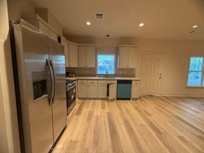 Foto del edificio - 104 Kirkland St