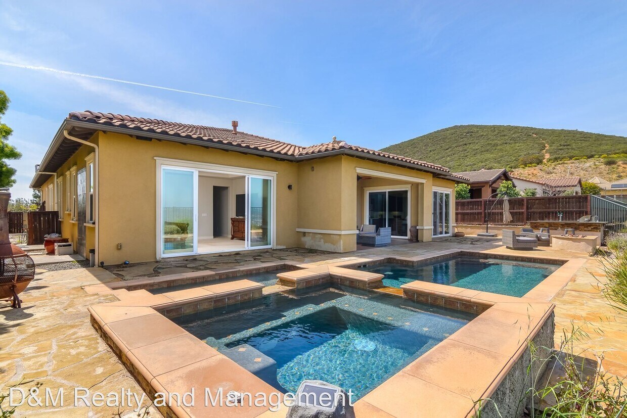Primary Photo - 4 br, 3.5 bath House - 1074 Vanessa Way