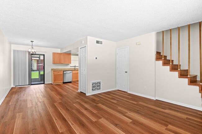 Foto del edificio - Fully remodeled 2 bedroom in Kissimmee ava...