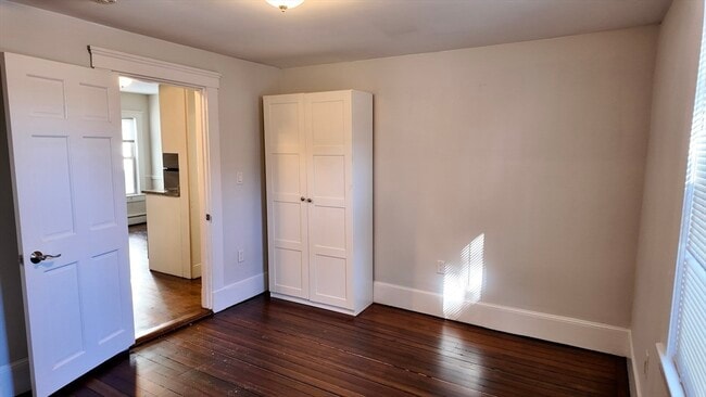 Building Photo - 294 Windsor St