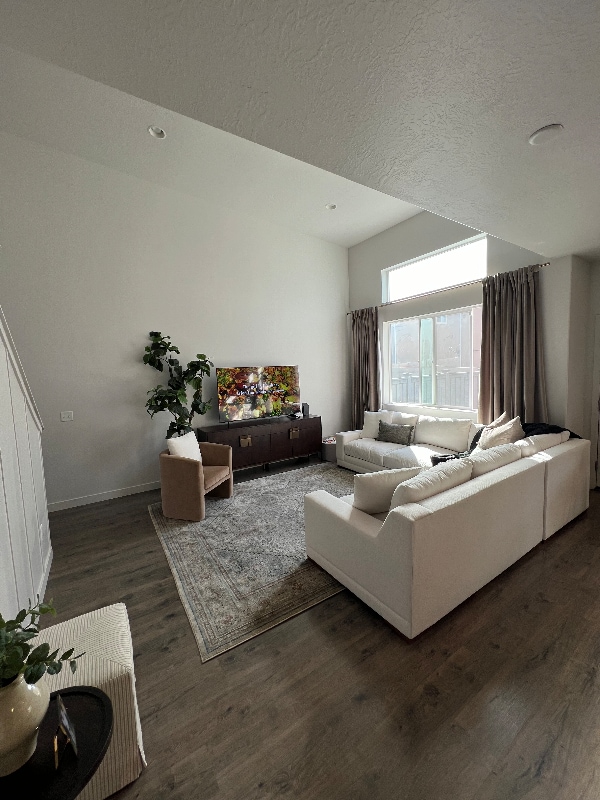 Building Photo - 7109 N Mountain Field Dr