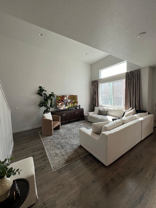 Foto del edificio - 7109 N Mountain Field Dr