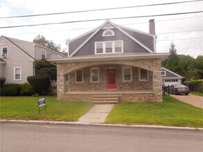 Building Photo - 34 Bellevue Ave