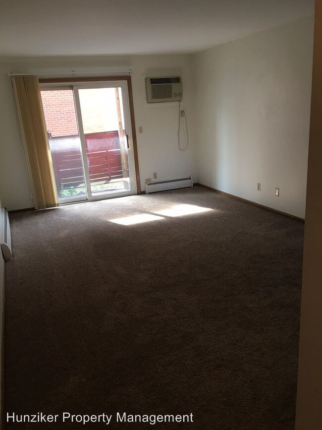Building Photo - 2 br, 1 bath Apartment - 706 24th 706 24th #1