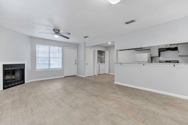 Foto del edificio - 107 Shannon Cir