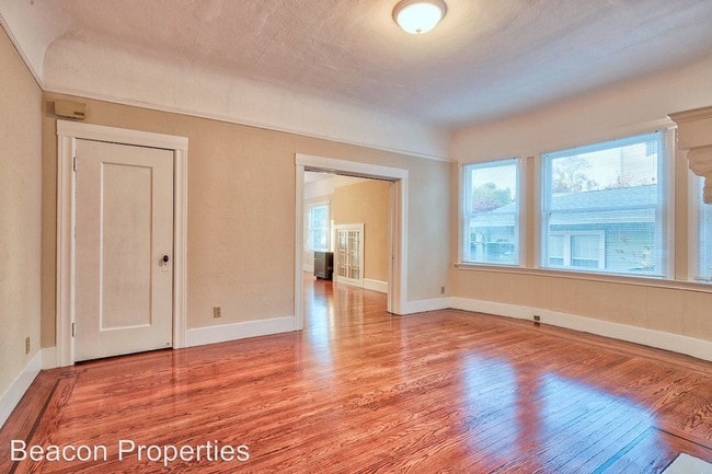 Building Photo - 3566 Dimond Ave