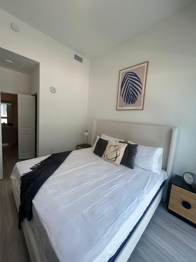 Foto del edificio - 1490 NW 34th St