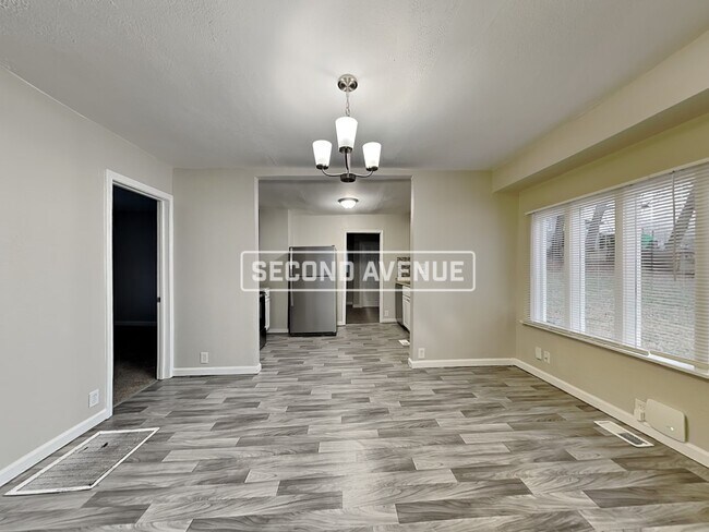 Building Photo - 3820 E 69th Ter