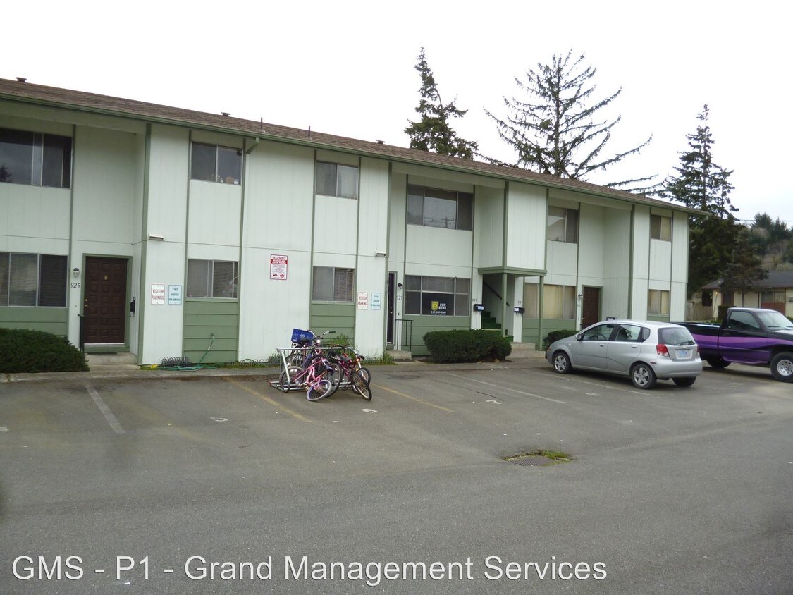 913 Anderson Ave, Coos Bay, OR 97420 Condo for Rent in Coos Bay, OR