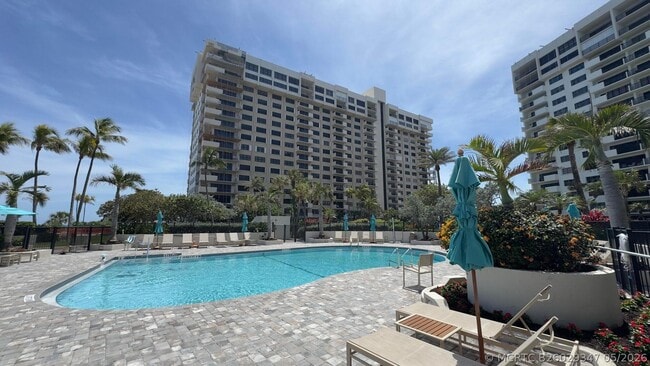 Building Photo - 5100 N Ocean Blvd