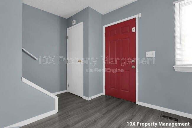 Foto del edificio - 6169 Laurelwood Ct