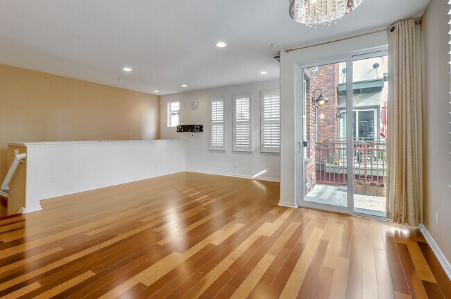 Foto del edificio - Luxury 2 Bedroom Condo with Loft