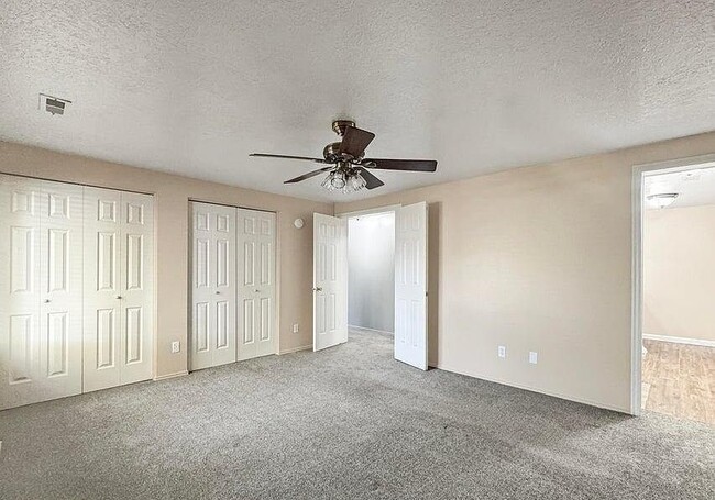 Foto del edificio - 2756 Baltic Ave