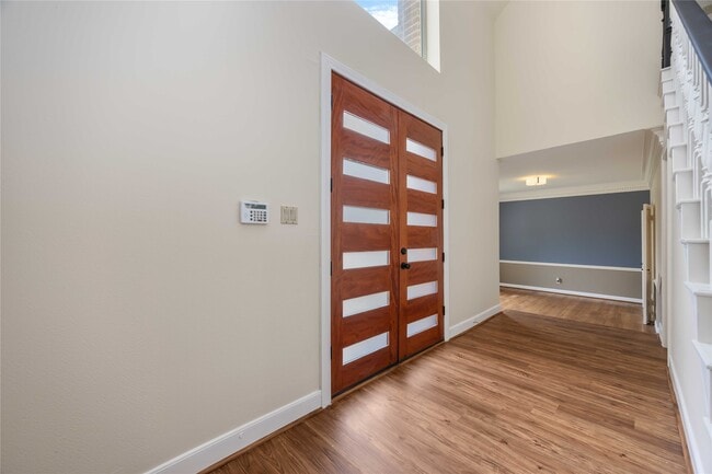 Foto del edificio - 11930 Carriage Hill Dr