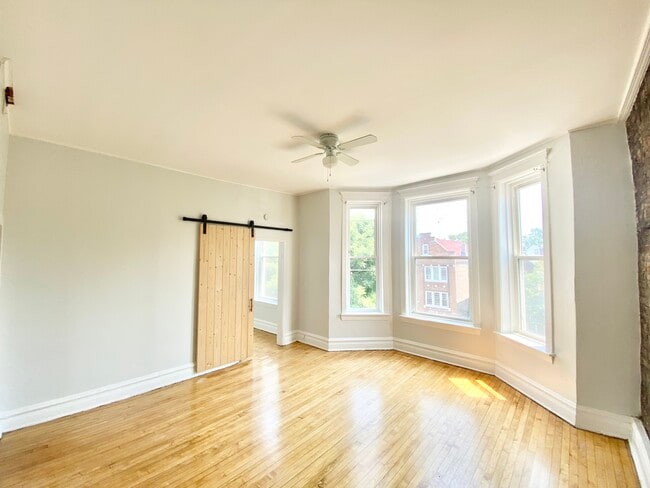 Foto del edificio - 2234 S Homan Ave