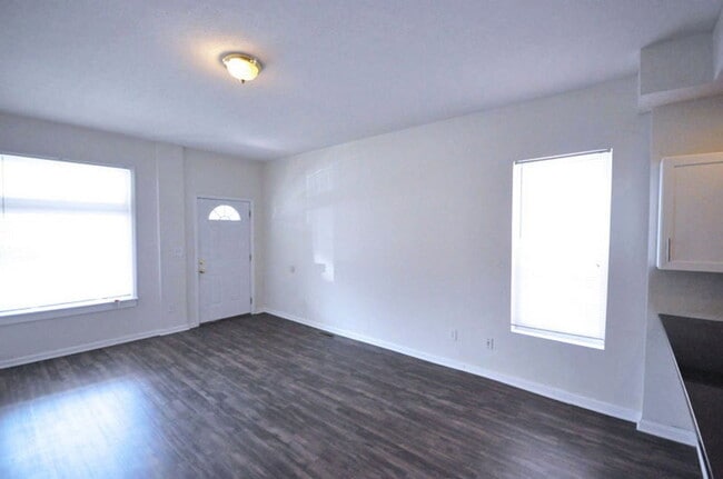 Building Photo - 146 Chittenden Ave