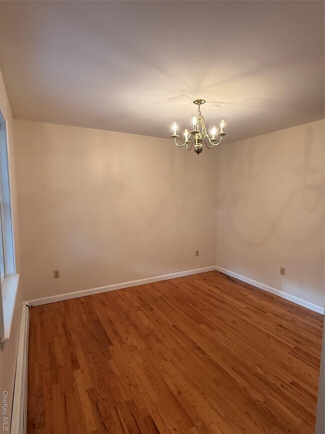 Foto del edificio - 39 Royce Ave