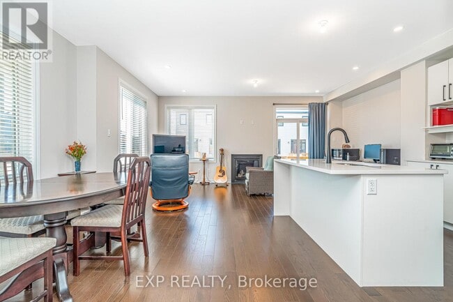 Building Photo - 61 Esban Dr