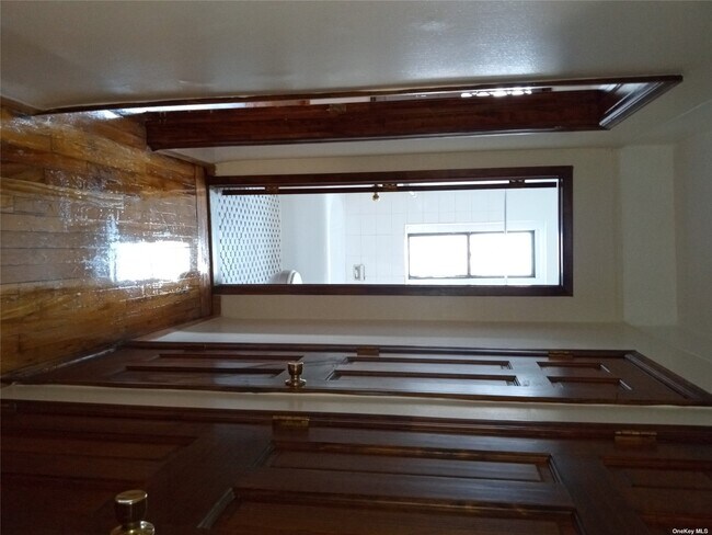 Foto del edificio - 2275 Washington Ave