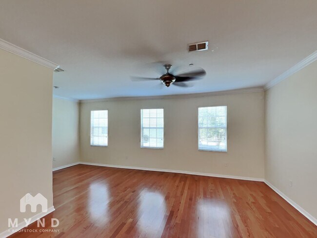 Foto del edificio - 10144 Arbor Run Dr