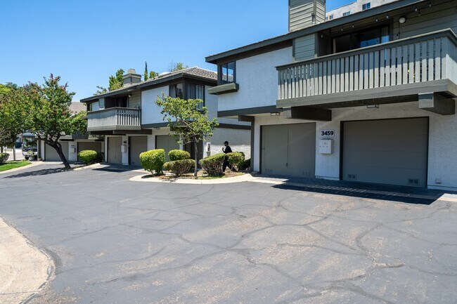 Foto del edificio - 3459 Reynard Way