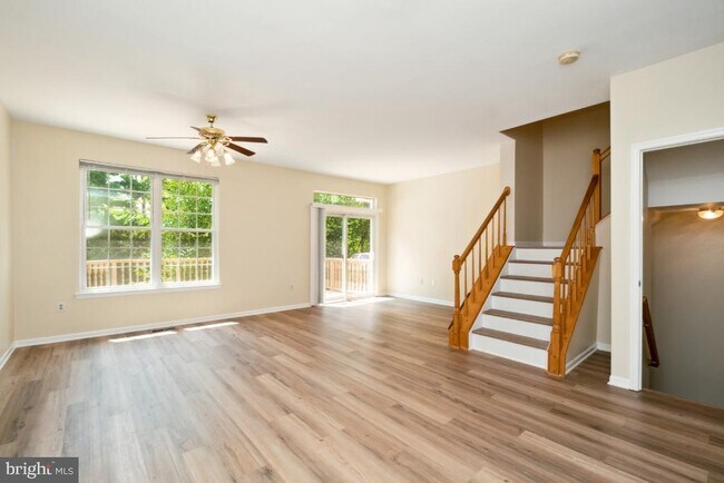 Building Photo - 5829 Stream Pond Ct