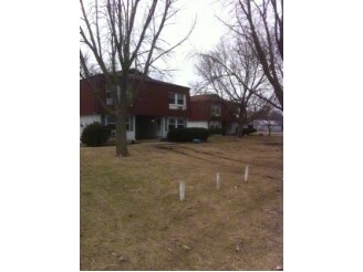 Primary Photo - Maple Park Apt
