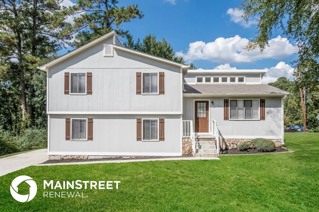 Foto principal - 2264 Rocklane Dr