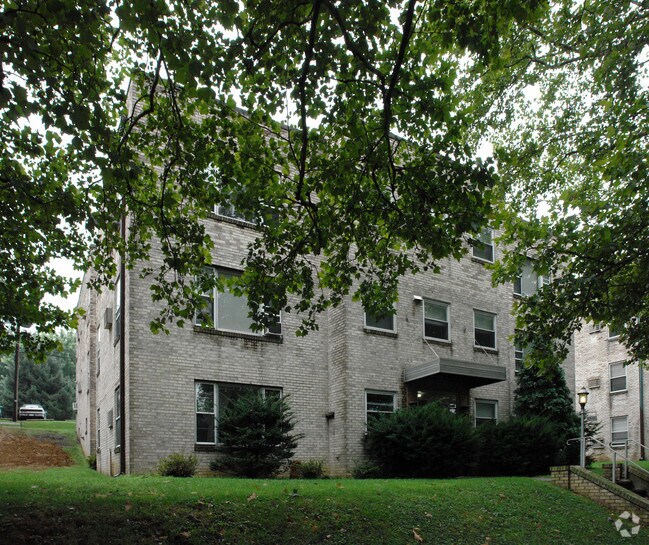 Foto del edificio - Muhlenberg Lakeview Apartments