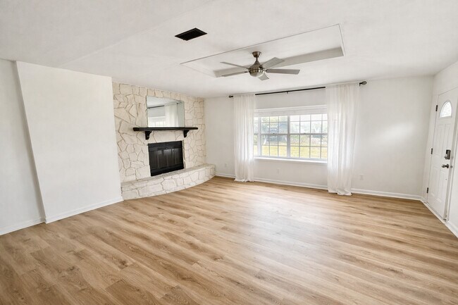 Foto del edificio - 4128 Arcot Cir